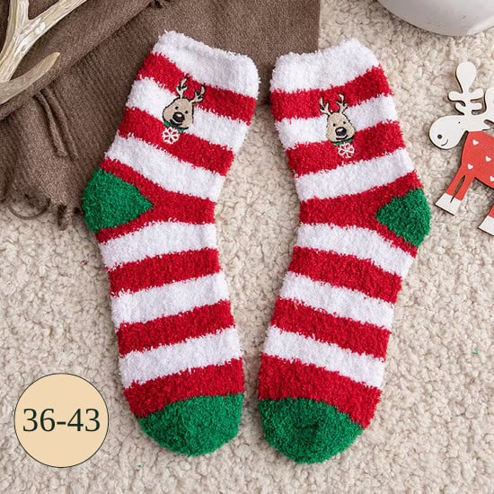 Новорічні носки у подарунковому шарі