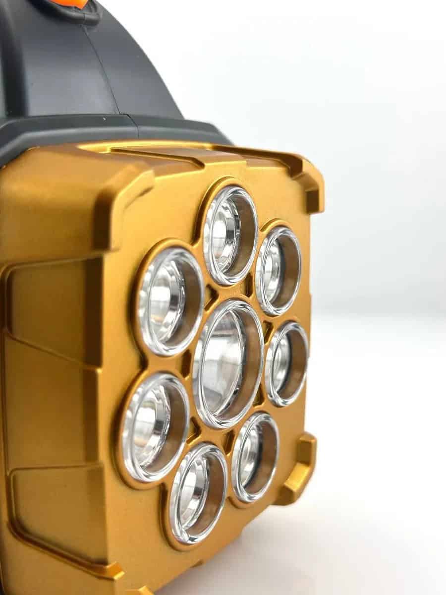 Портативний ліхтар-прожектор 38W