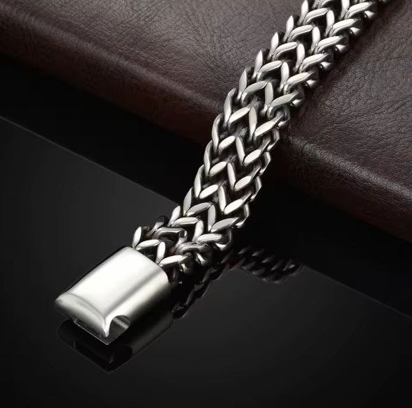 Чоловічий браслет із нержавіючої сталі