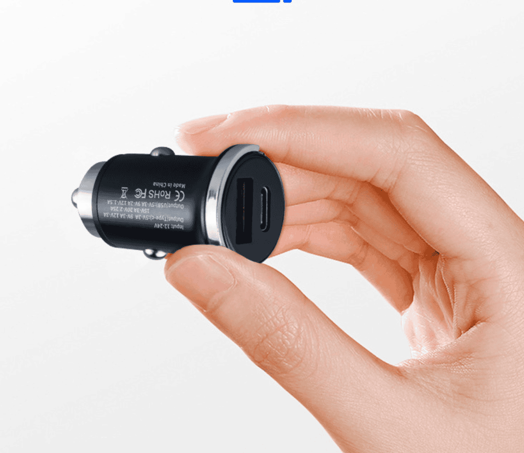 Швидкий автомобільний зарядний пристрій в прикурювач машини на 2 порти USB і Type-C